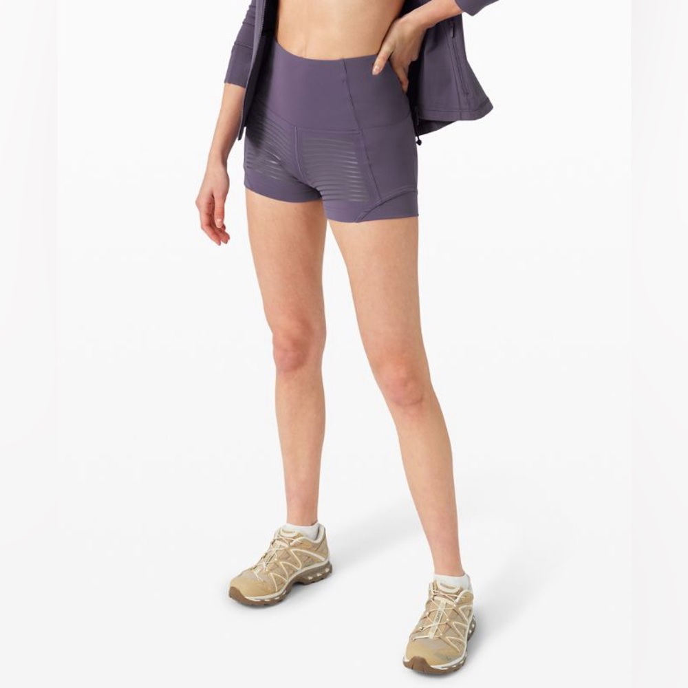 Like new lululemon Rogue Renegade HR Short 2.5" purple - Picture 3 of 7